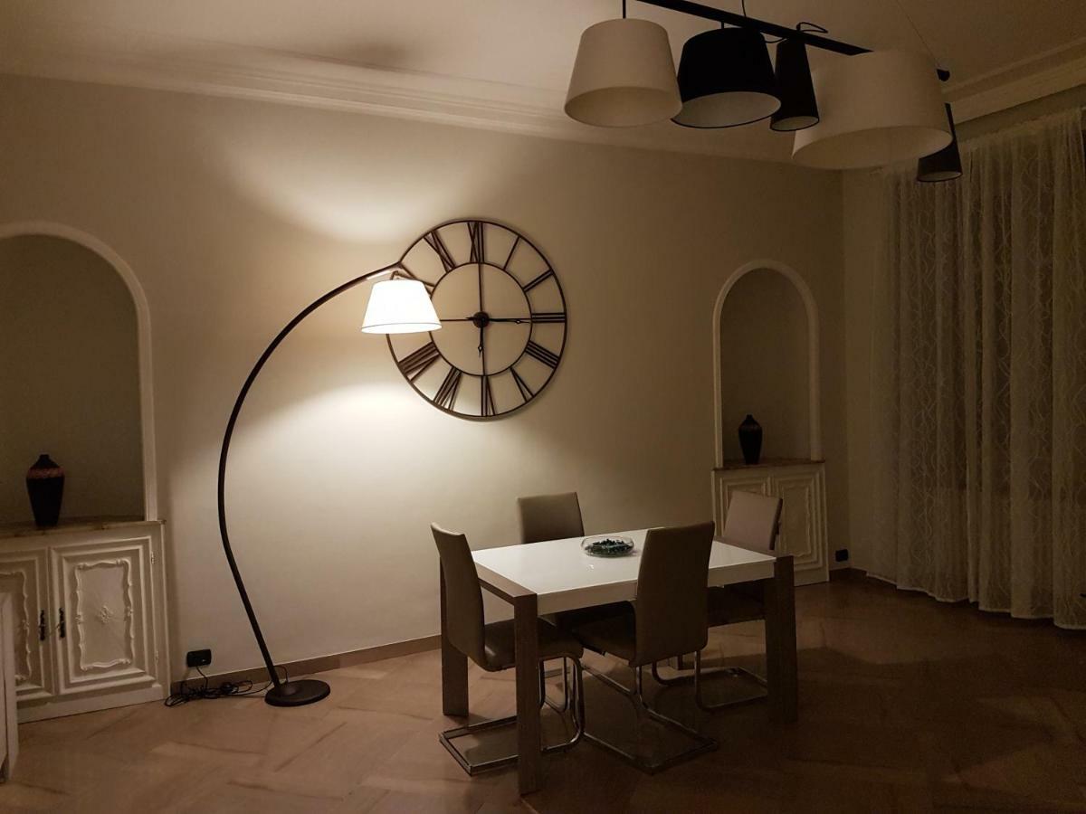 Giuria 35 - Elegante Ed Accogliente Nei Pressi Del Valentino Διαμέρισμα Τορίνο Εξωτερικό φωτογραφία